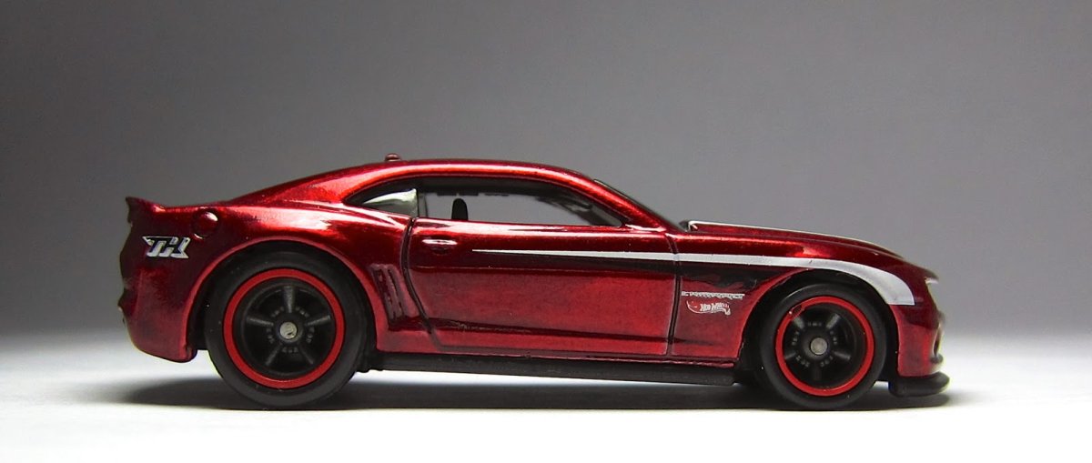 2014 2013 Hot Wheels Chevy Camaro Special Edition Red: Image 6