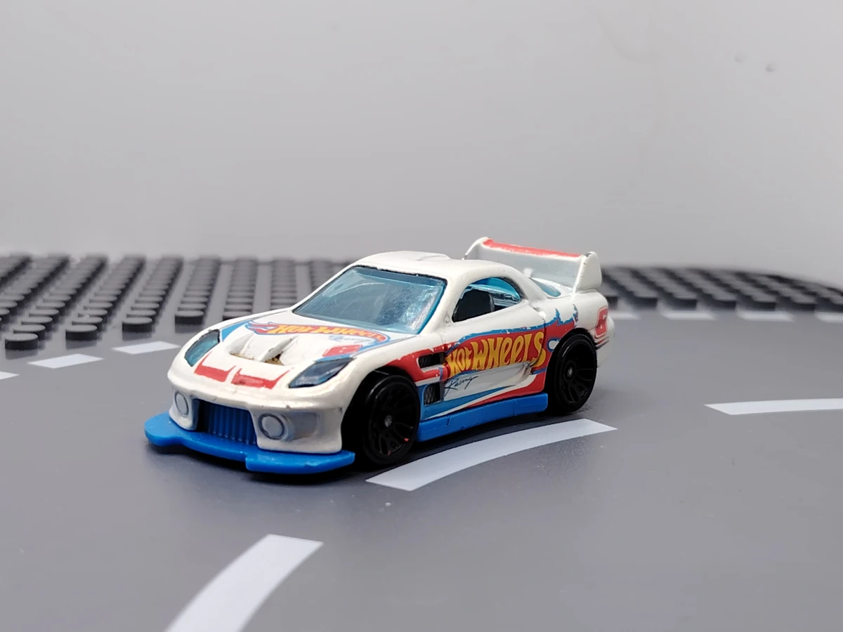 2014 24/Seven White: No Package: Image 2