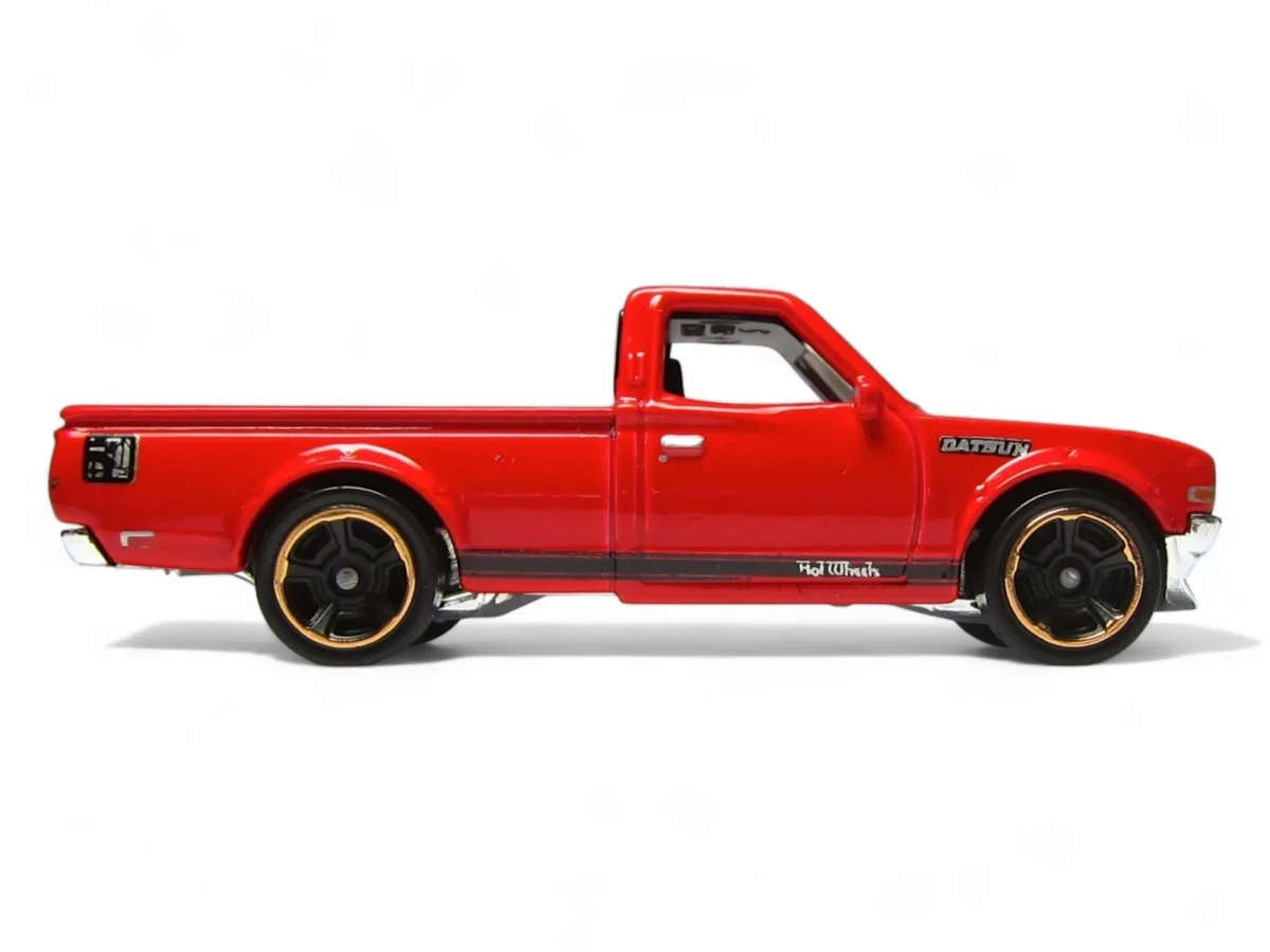 2014 Datsun 620 Red: No Package: Image 2