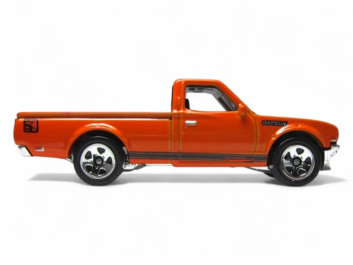 2014 Datsun 620 Orange: No Package: Image 3