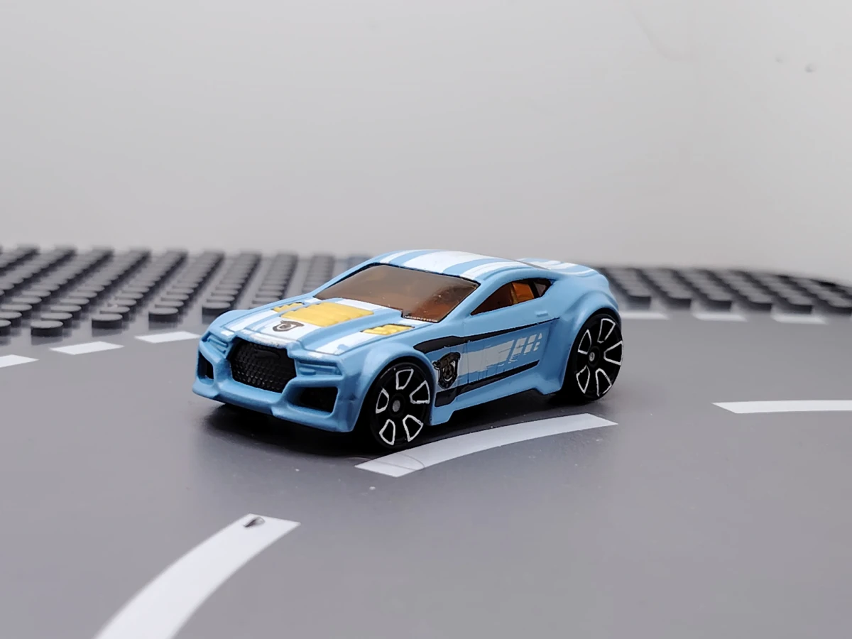 2014 Torque Twister Blue: No Package: Image 3