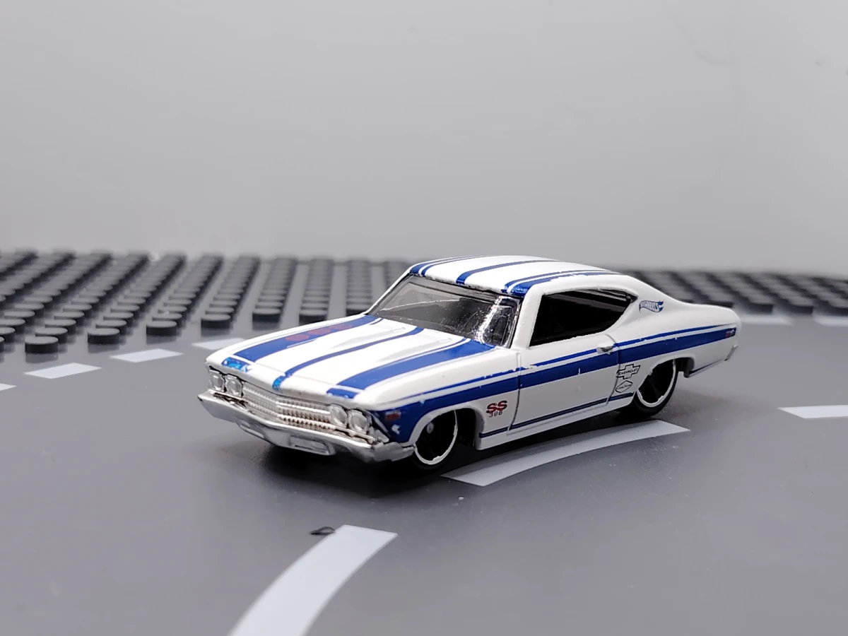 2015 69 Chevelle SS 396 White: No Package: Image 4