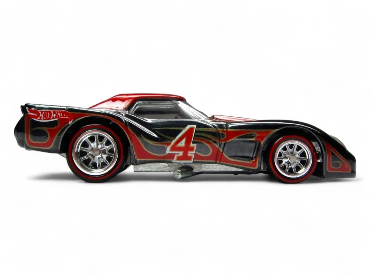 2015 76 Greenwood Corvette Black: No Package: Image 2