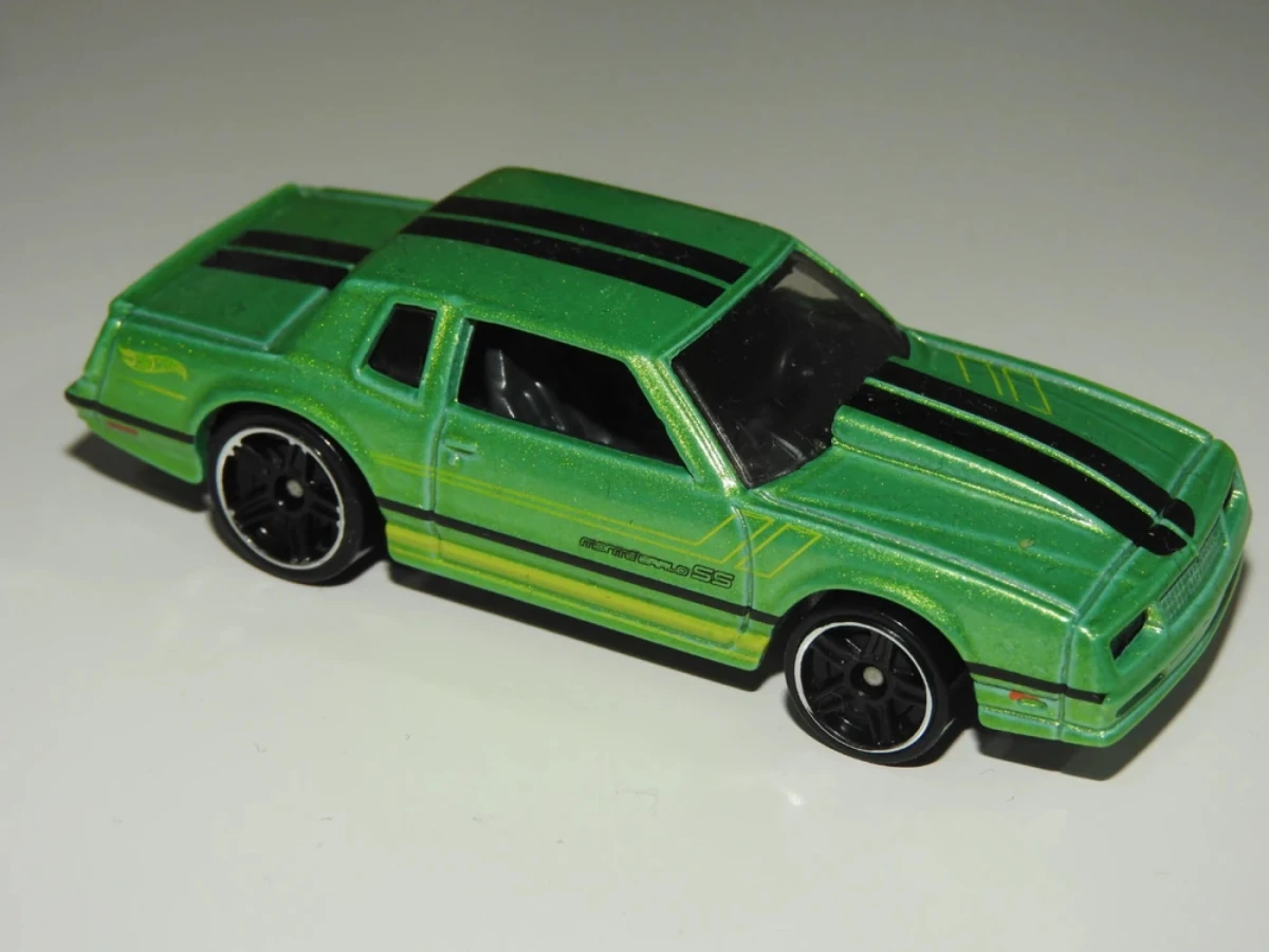 2015 86 Monte Carlo SS Green: No Package: Image 2