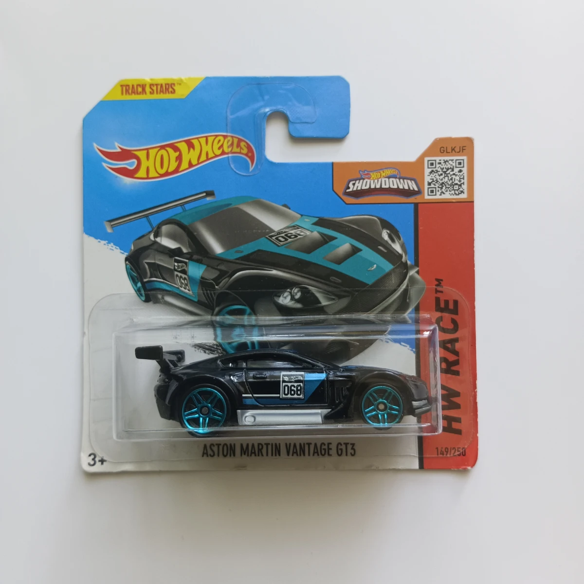 2015 Aston Martin Vantage GT3 Black: Short: Image 2