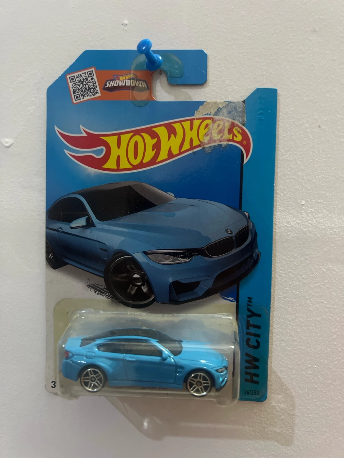 2015 BMW M4 Blue: Long (INT): Image 3