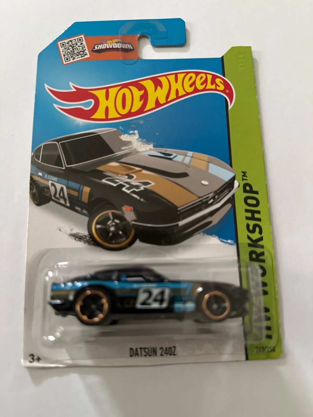 2015 Datsun 240Z Black: Long (INT): Image 2