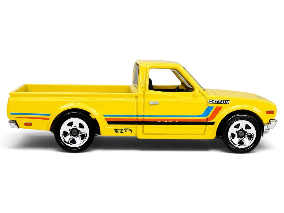 2015 Datsun 620 Yellow: No Package: Image 2
