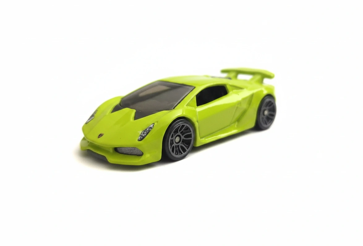 2015 Lamborghini Sesto Elemento Green: No Package: Image 2