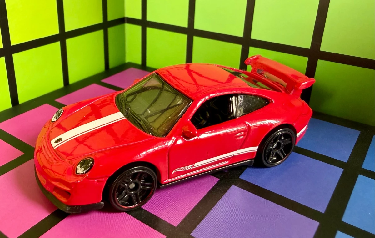 2015 Porsche 911 GT3 RS Red: No Package: Image 2