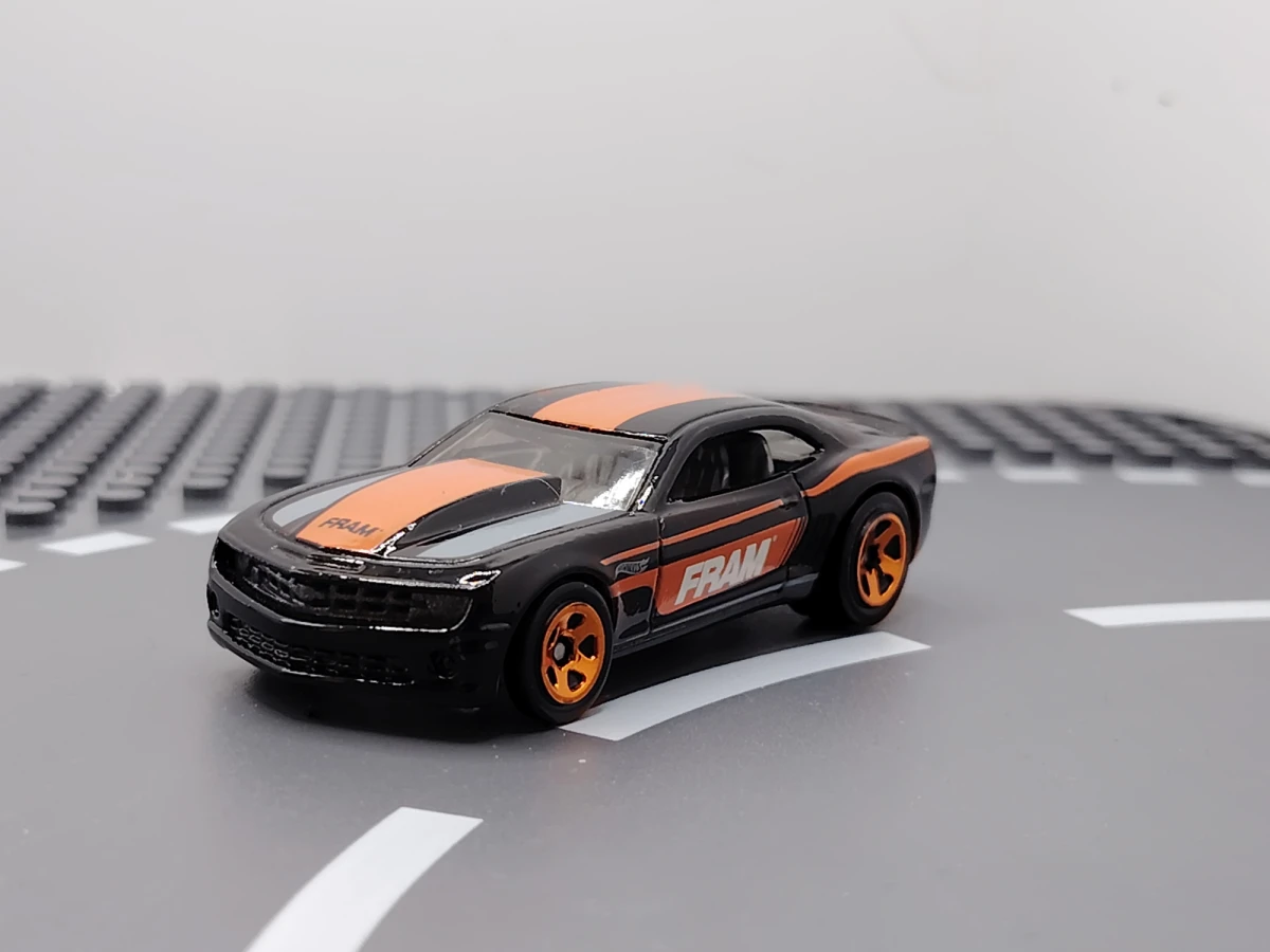 2016 13 Chevrolet Copo Camaro Black: No Package: Image 2