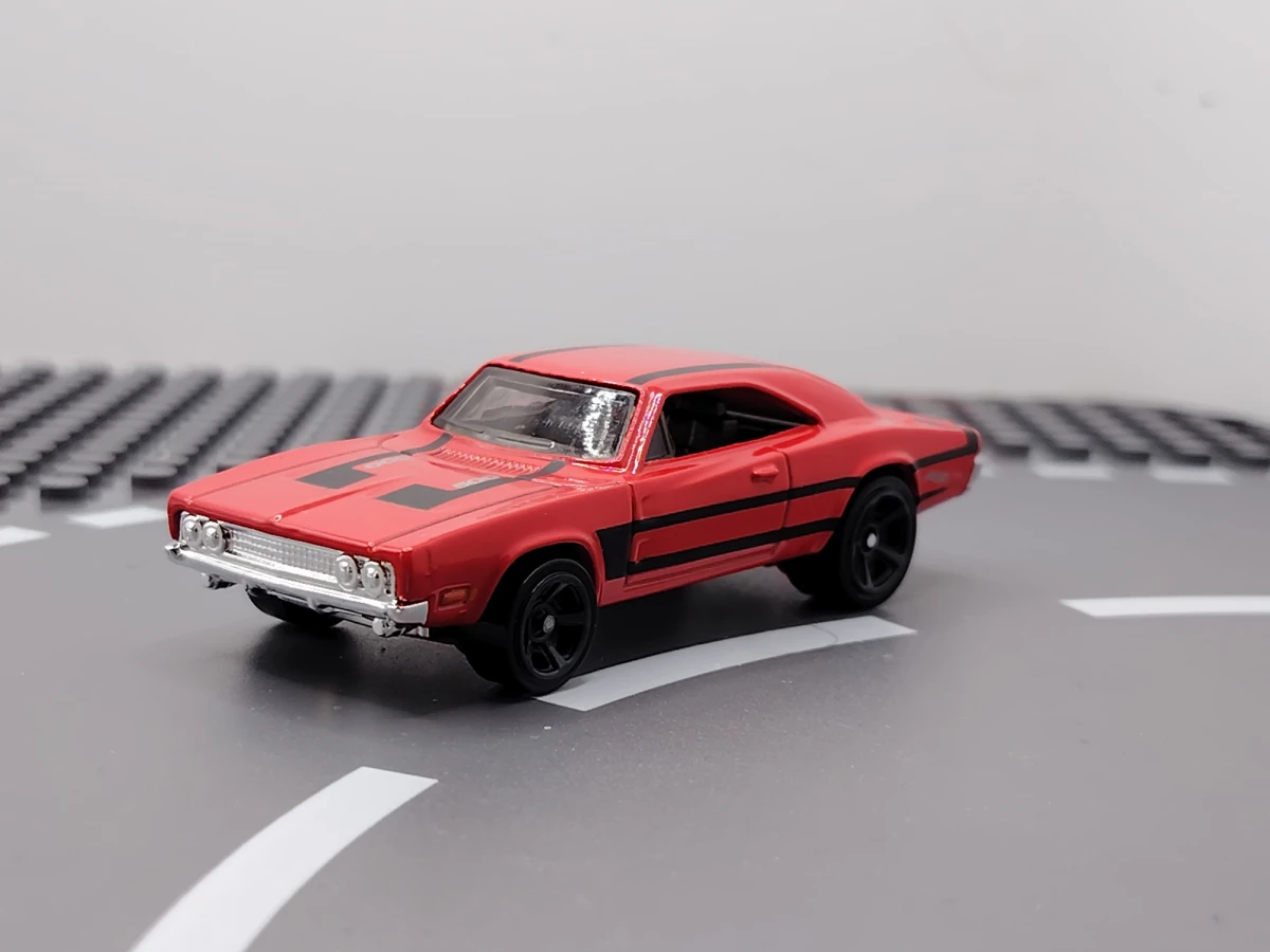 2016 69 Dodge Charger 500 Red: No Package: Image 2