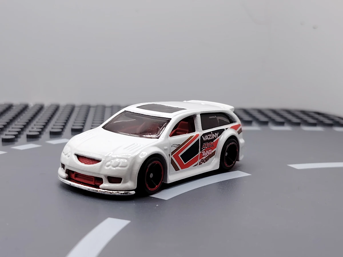 2016 Audacious White: No Package: Image 2