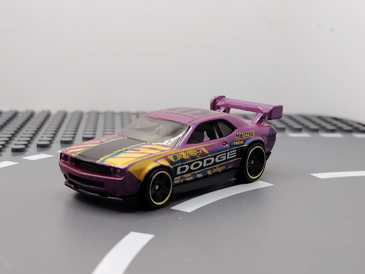 2016 Dodge Challenger Drift Car Purple: No Package: Image 2