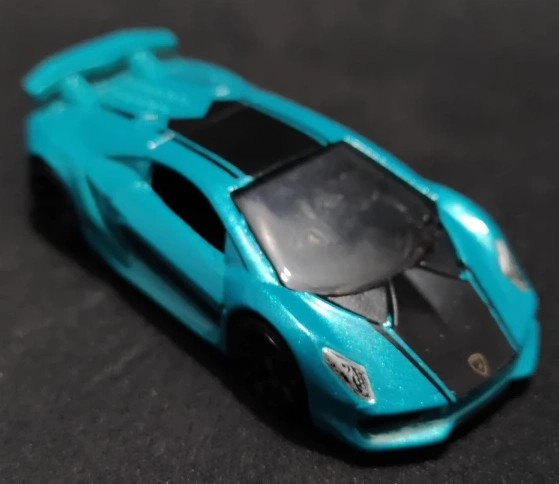 2016 Lamborghini Sesto Elemento Teal: No Package: Image 4