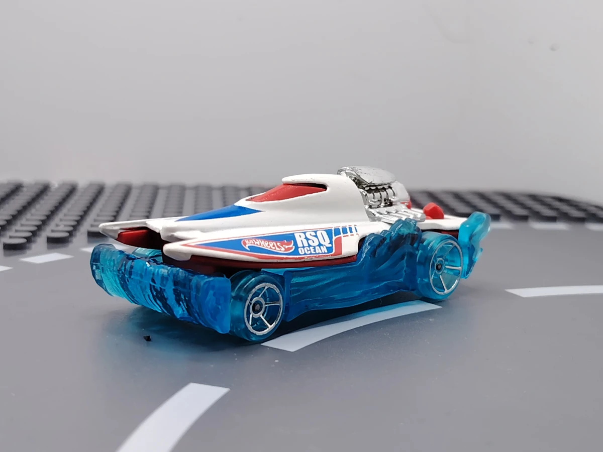 2016 Mad Splash White: No Package: Image 2