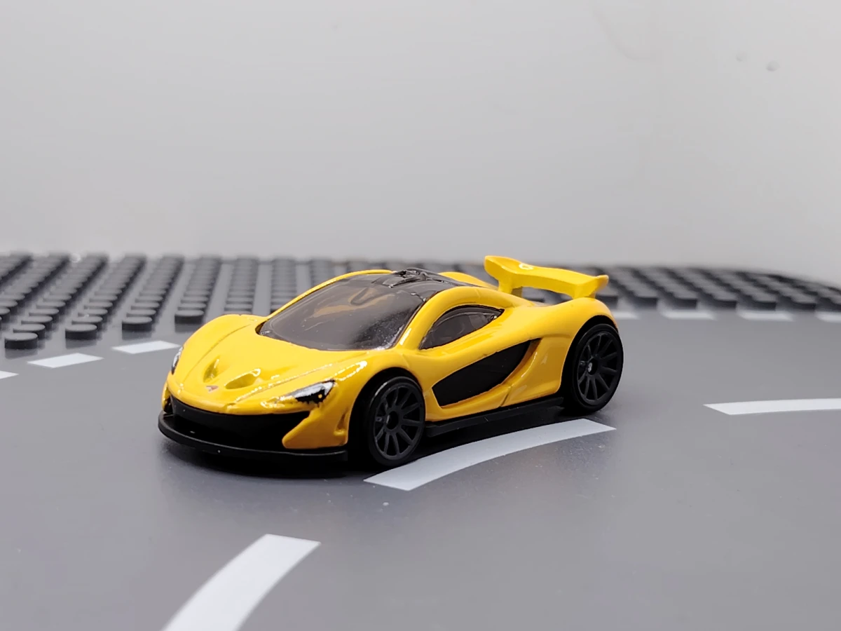 2016 McLaren P1 Yellow: No Package: Image 2