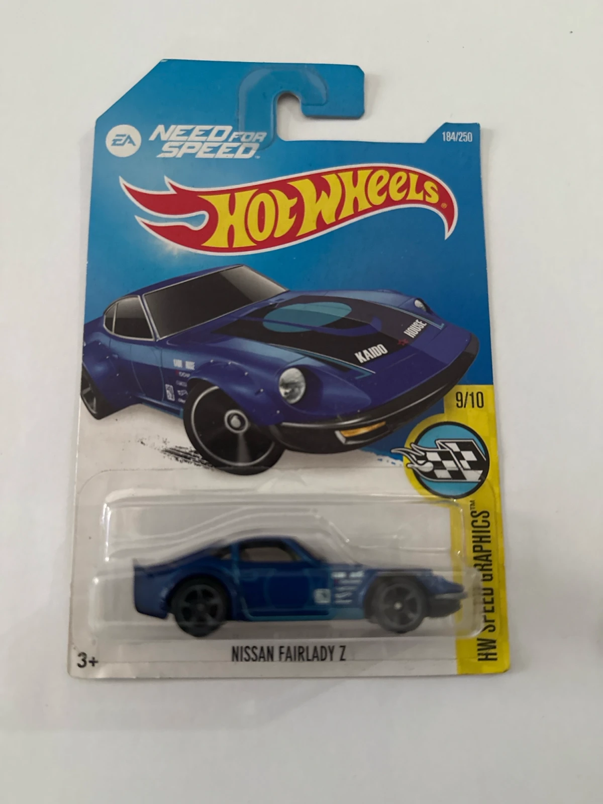 2016 Nissan Fairlady Z Blue: Long (INT): Image 2