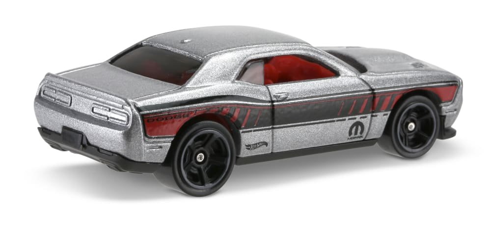 2017 15 Dodge Challenger SRT Silver: Image 4