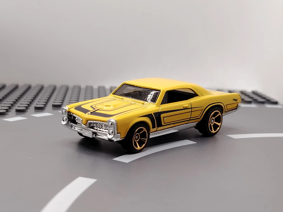 2017 67 Pontiac GTO Yellow: No Package: Image 2