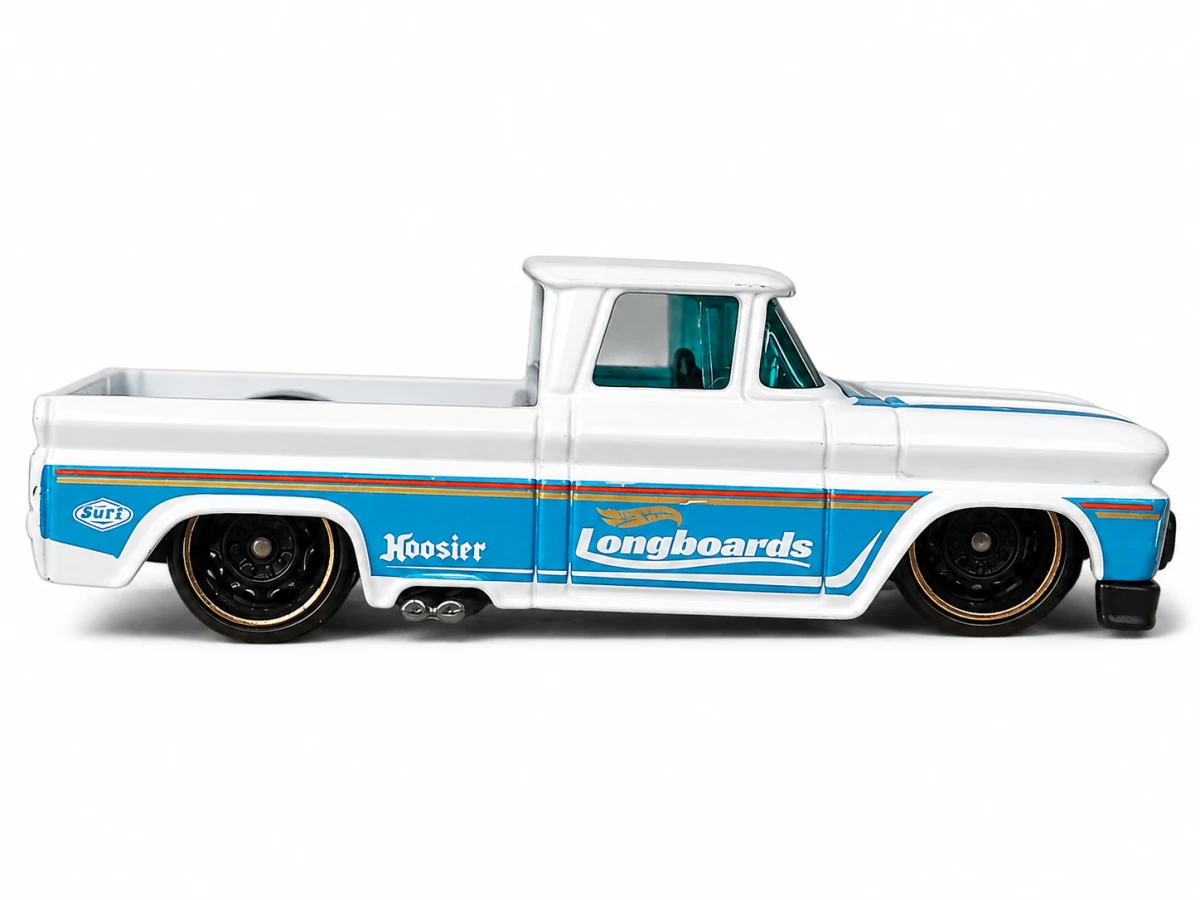 2017 Custom '62 Chevy Pickup White: No Package: Image 2