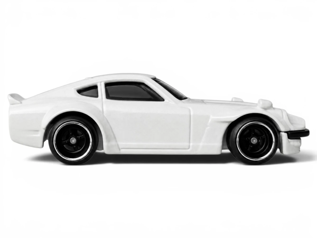 2017 Custom Datsun 240Z White: No Package: Image 2