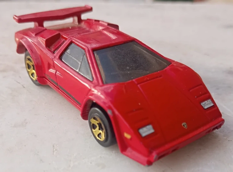 2017 Lamborghini Countach Red: No Package: Image 2