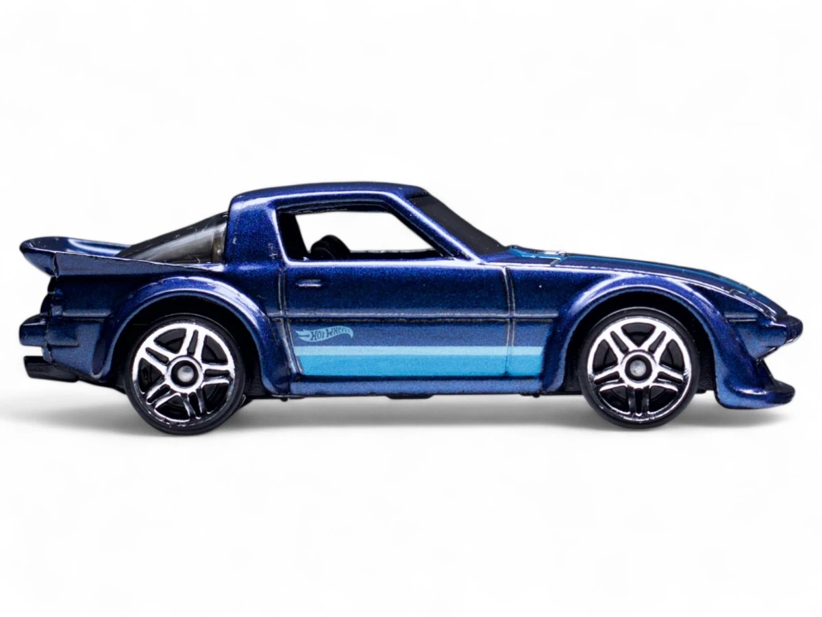 2017 Mazda RX-7 Blue: No Package: Image 2