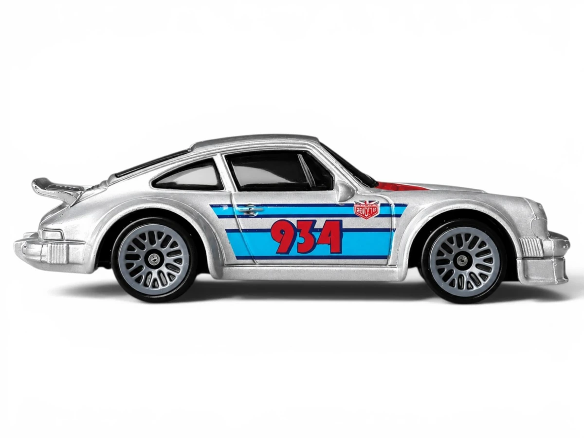 2017 Porsche 934 Turbo RSR Grey: No Package: Image 2