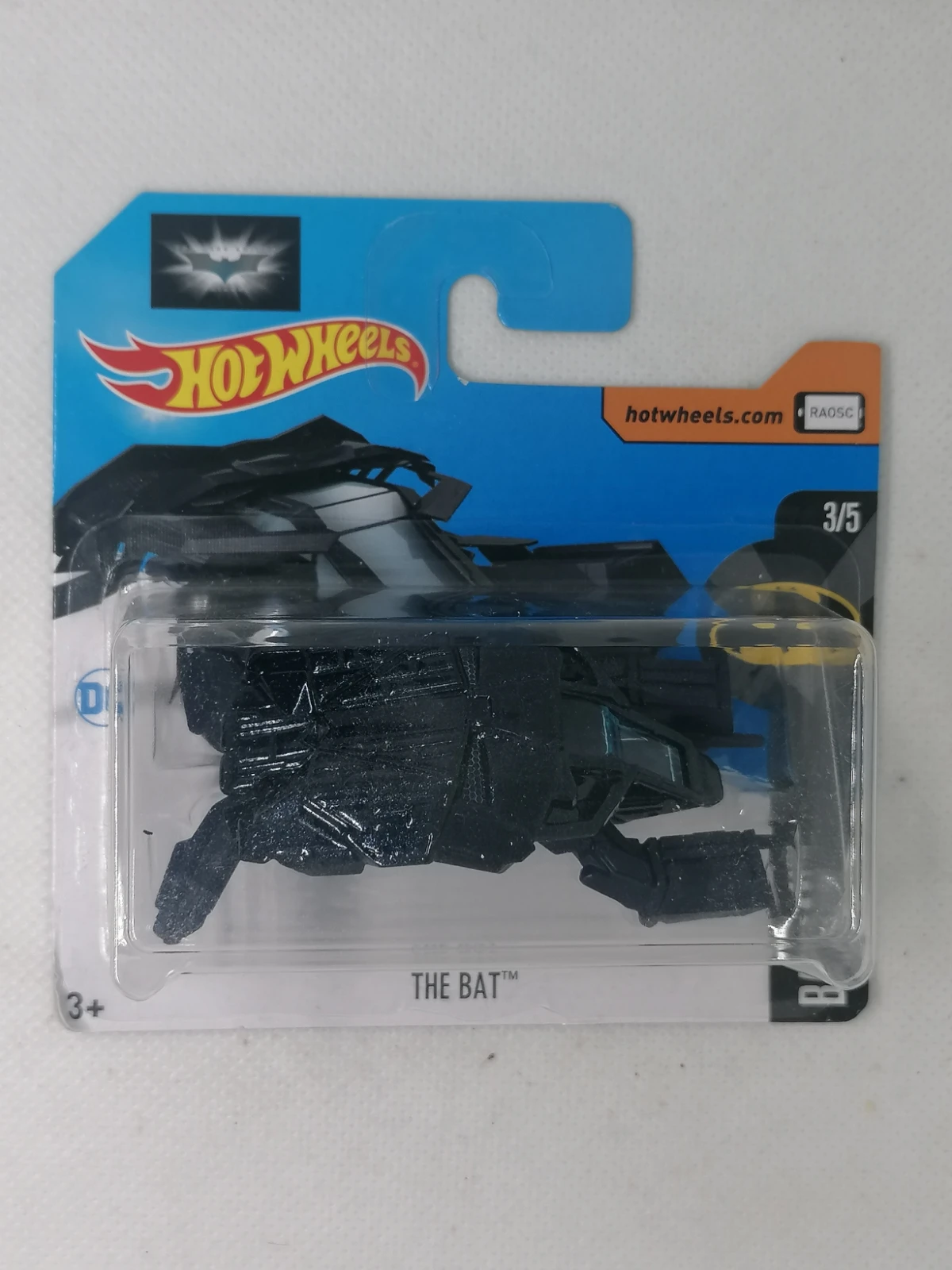2017 The Bat Blue: Short: Image 3