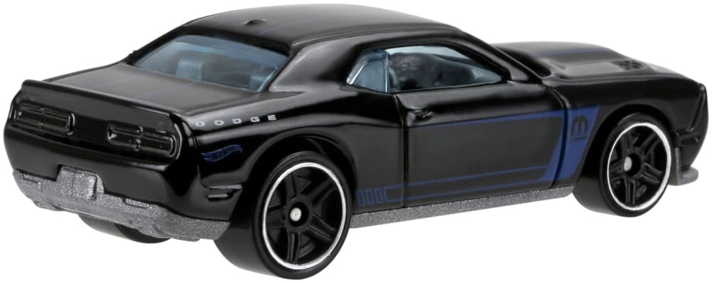 2018 15 Dodge Challenger SRT Black: Image 4