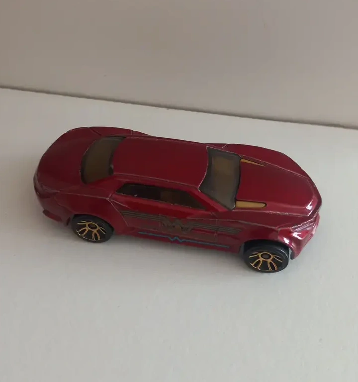 2018 Ryura LX Red: No Package: Image 2
