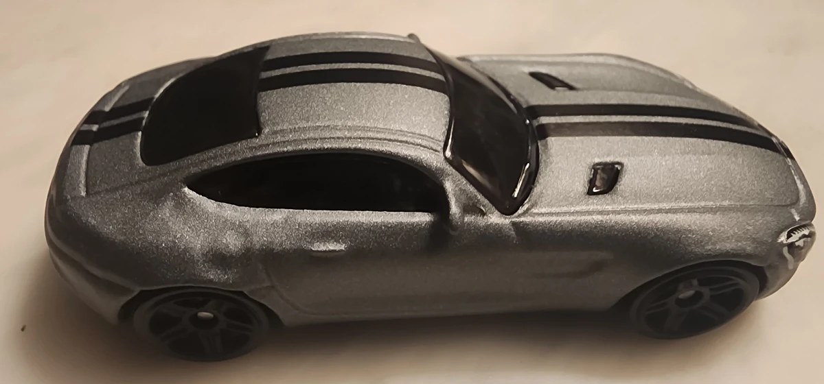 2019 15 Mercedes-AMG GT Grey: No Package: Image 2