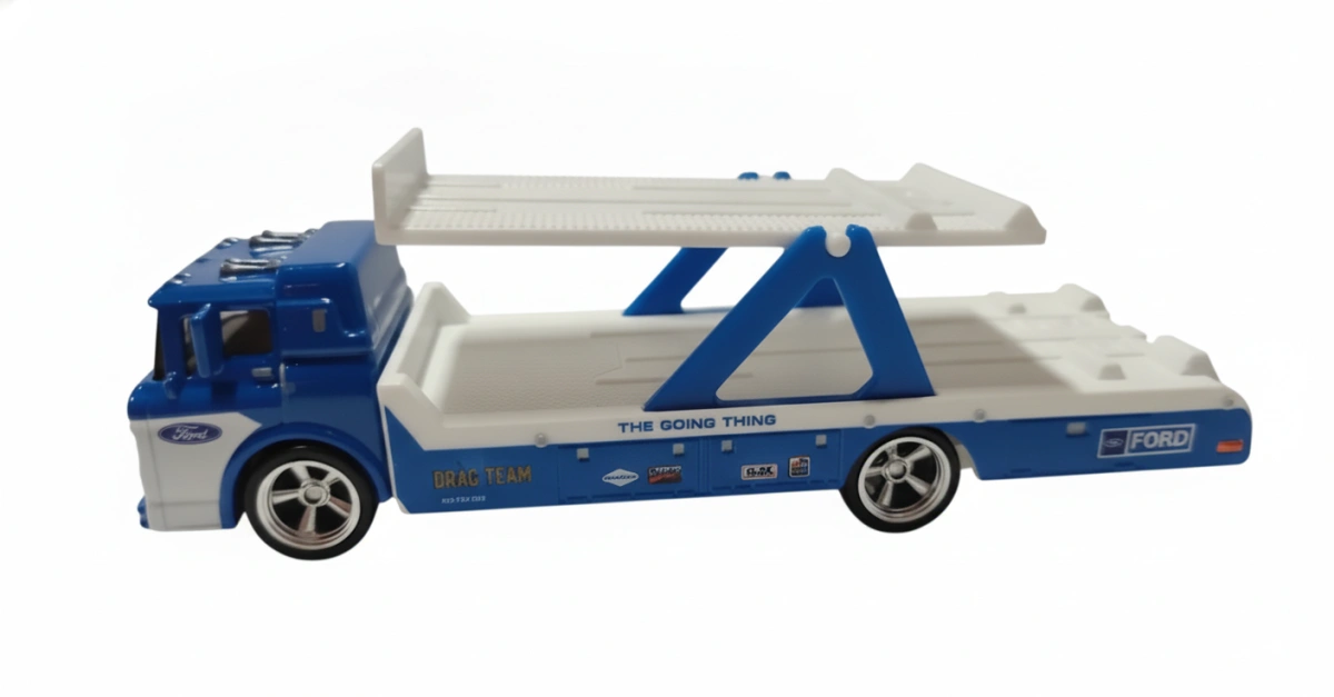 2019 Custom '64 Galaxie 500 and Ford C-800 Blue: No Package: Image 3