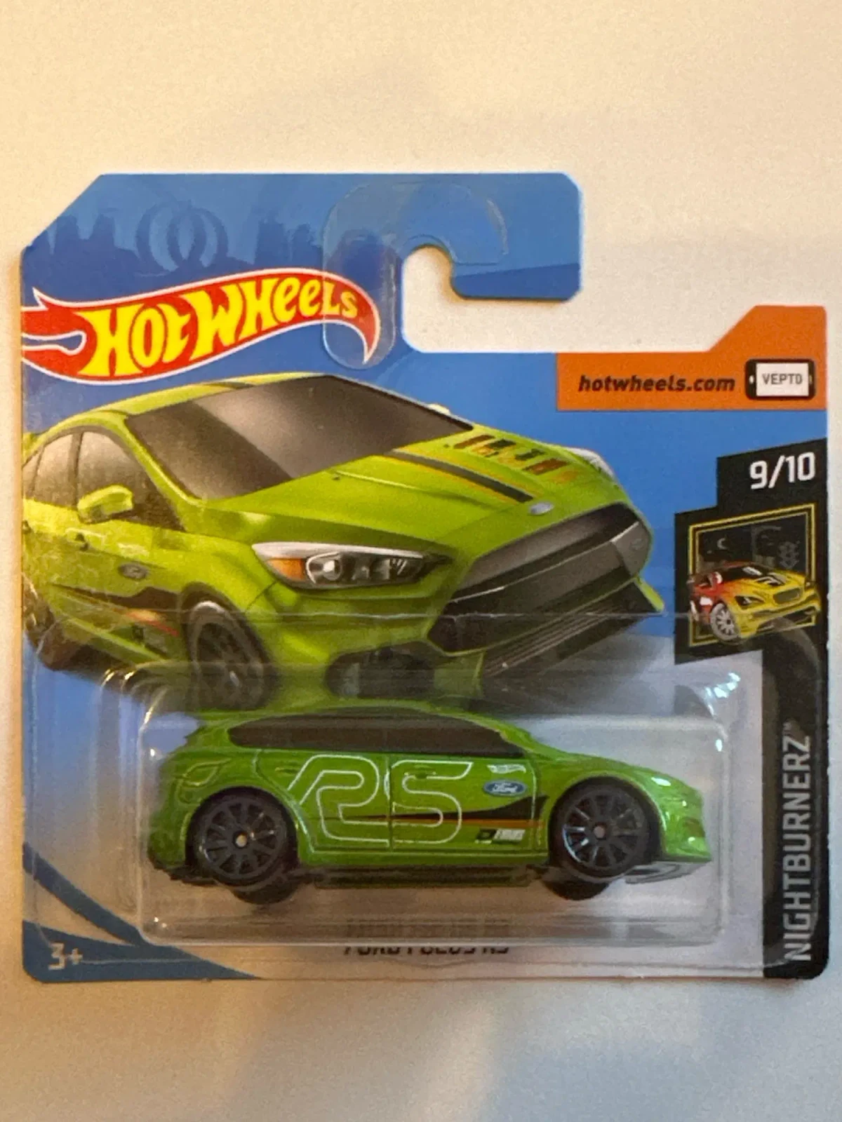 2019 Ford Focus RS Green: Short: Image 4