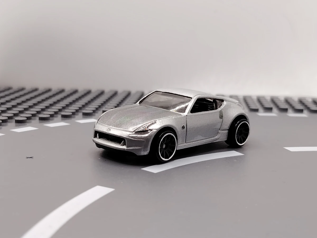 2019 Nissan 370Z Silver: No Package: Image 2