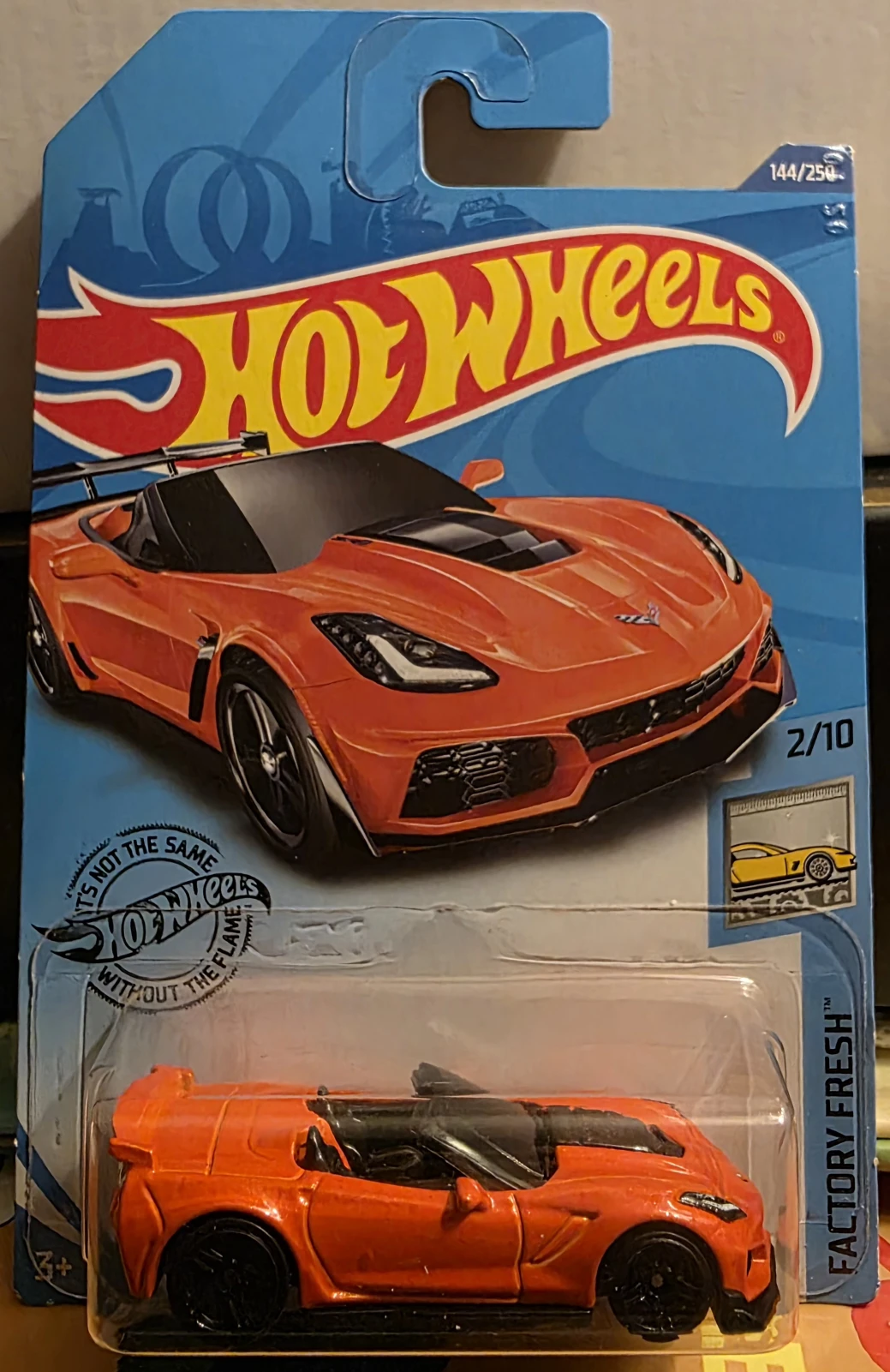 2020 19 Corvette ZR1 Convertible Orange: Long (INT): Image 3