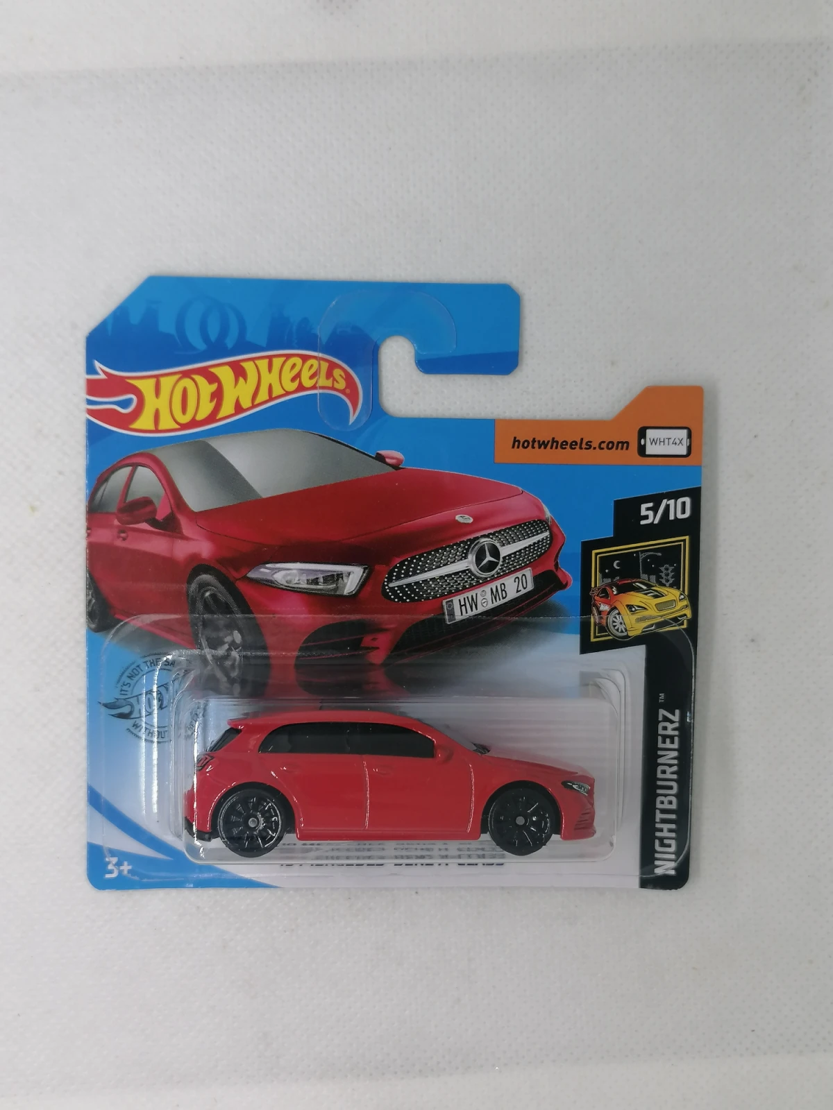 2020 19 Mercedes-Benz A-Class Red: Short: Image 2