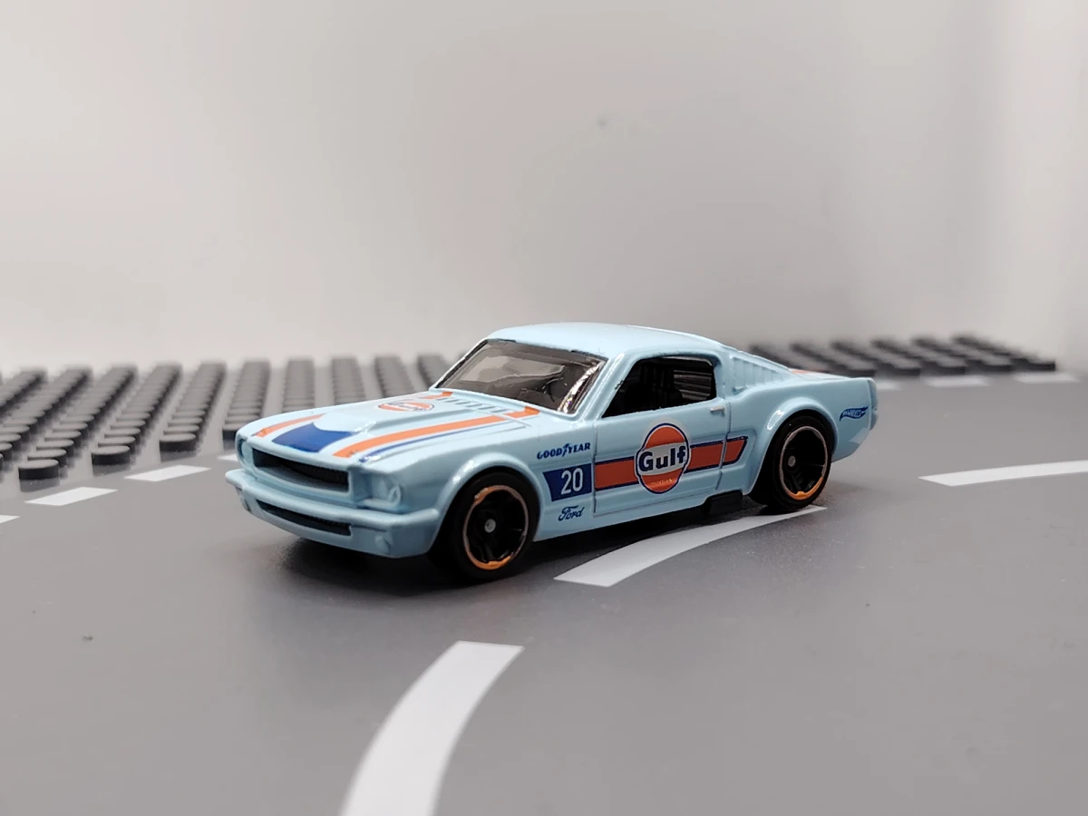 2020 65 Mustang 2+2 Fastback Blue: No Package: Image 2