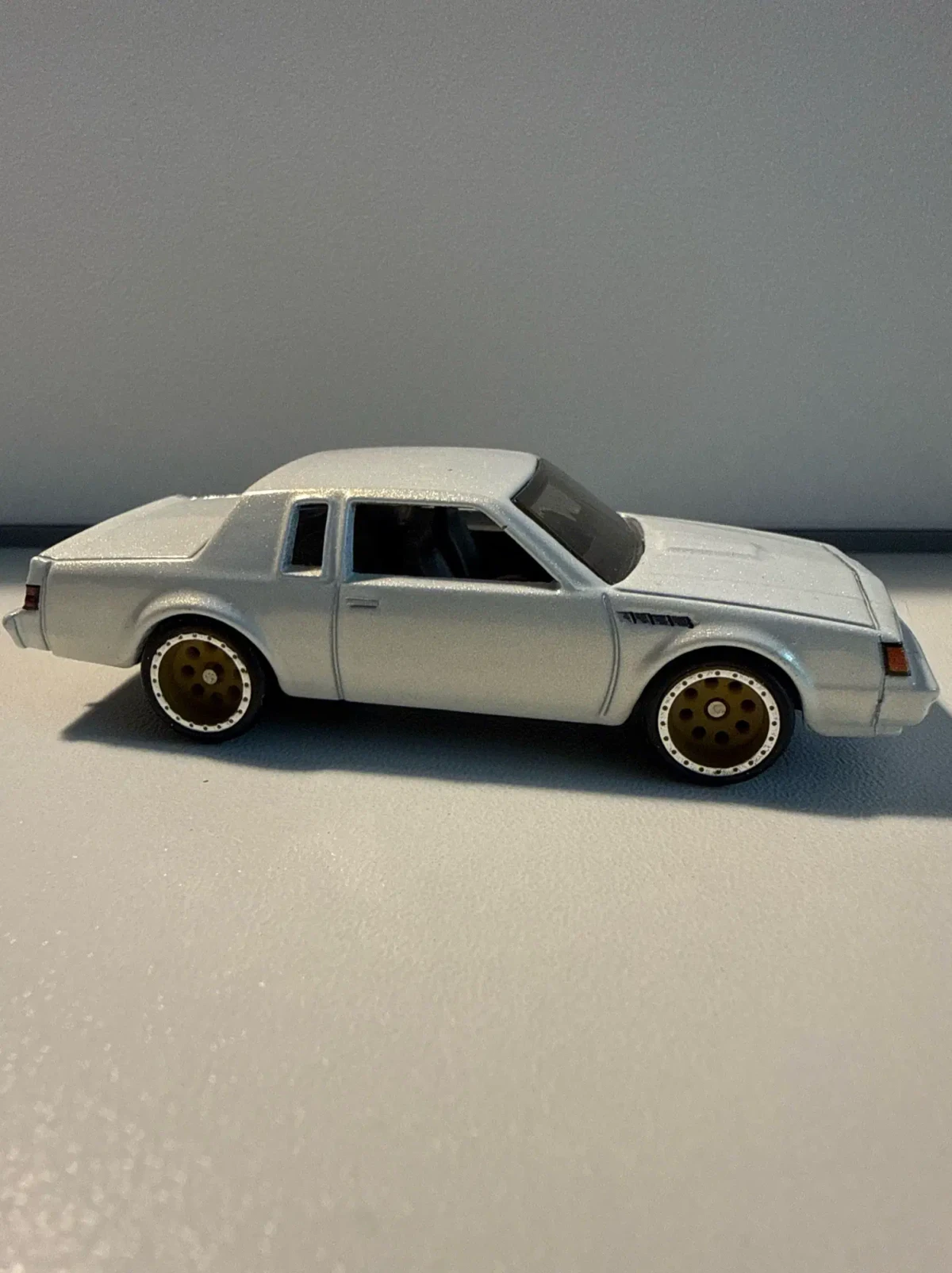 2020 87 Buick Regal GNX White: No Package: Image 2