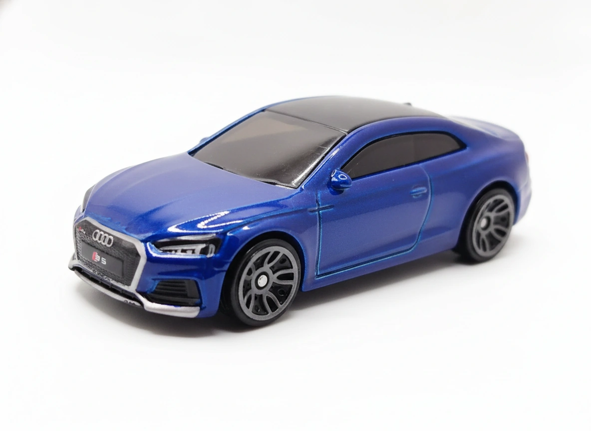 2020 Audi RS 5 Coupe Blue: No Package: Image 2