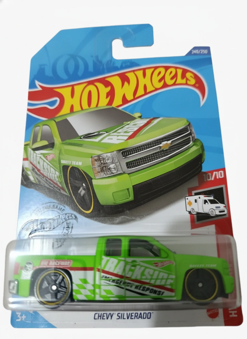 2020 Chevy Silverado Green: Long (INT): Image 3