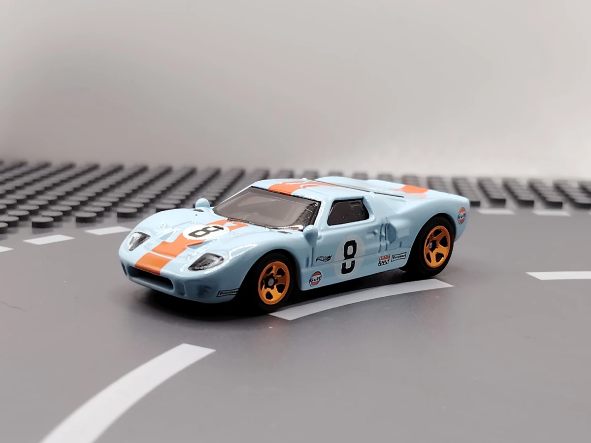 2020 Ford GT-40 Blue: No Package: Image 2