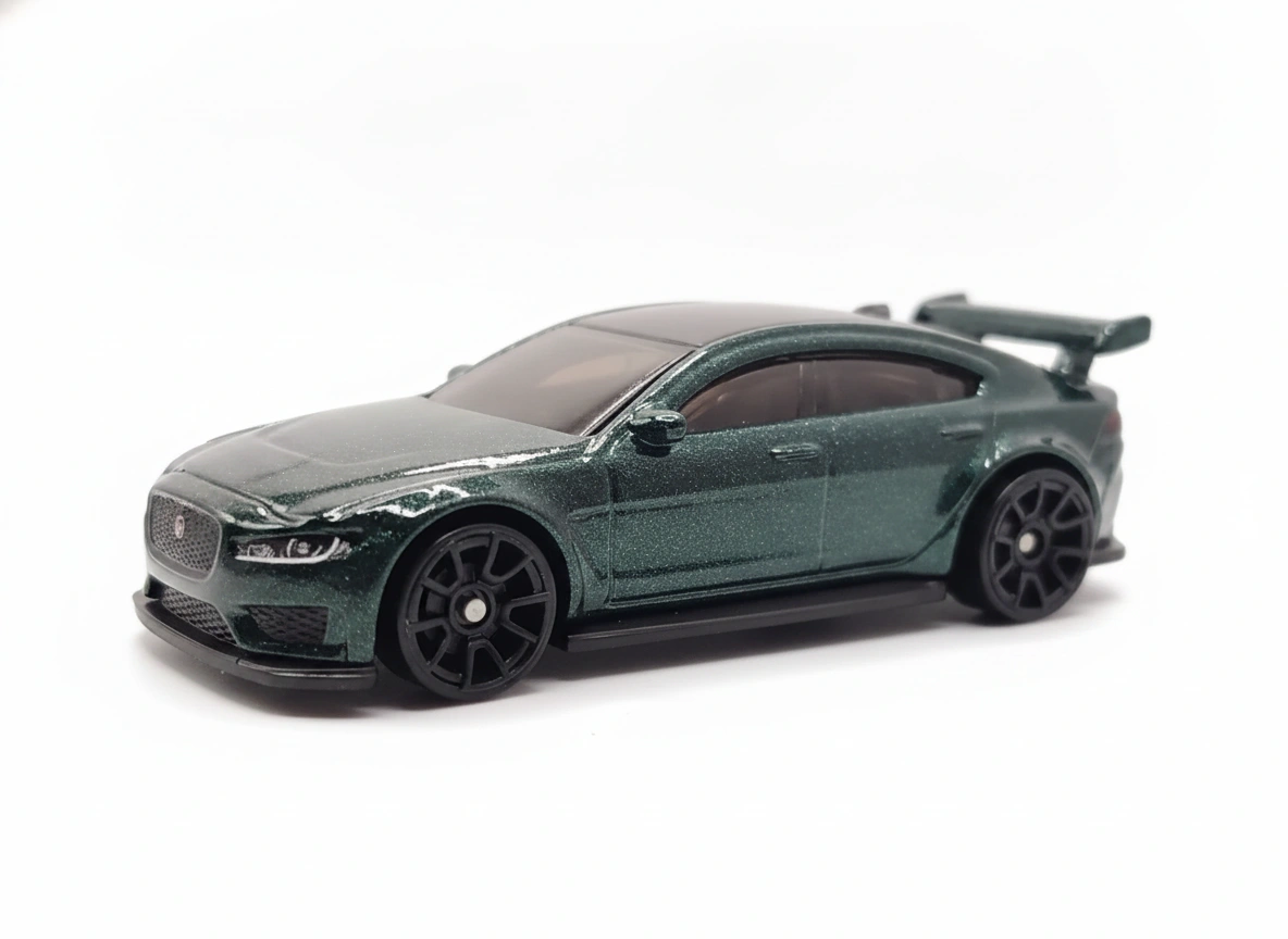 2020 Jaguar XE SV Project 8 Green: No Package: Image 2