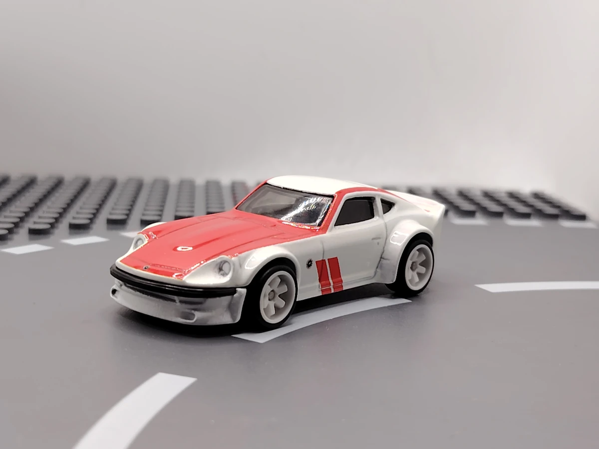 2020 Nissan Fairlady Z White: No Package: Image 2