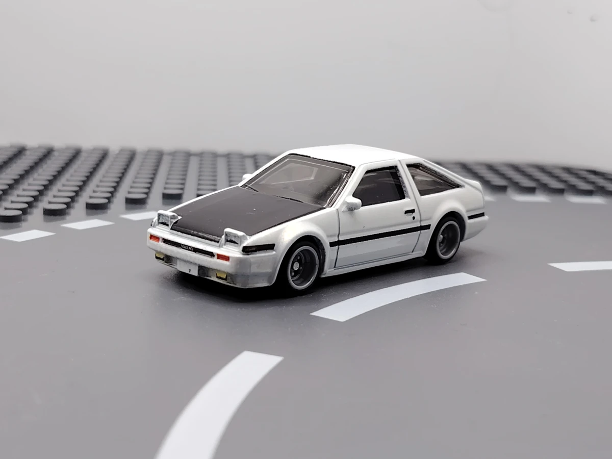 2020 Toyota AE86 Sprinter Trueno White: No Package: Image 2