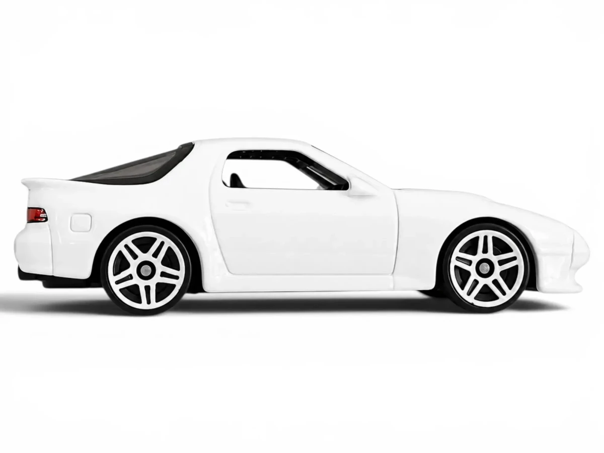 2021 89 Mazda Savanna RX-7 FC3S White: No Package: Image 4