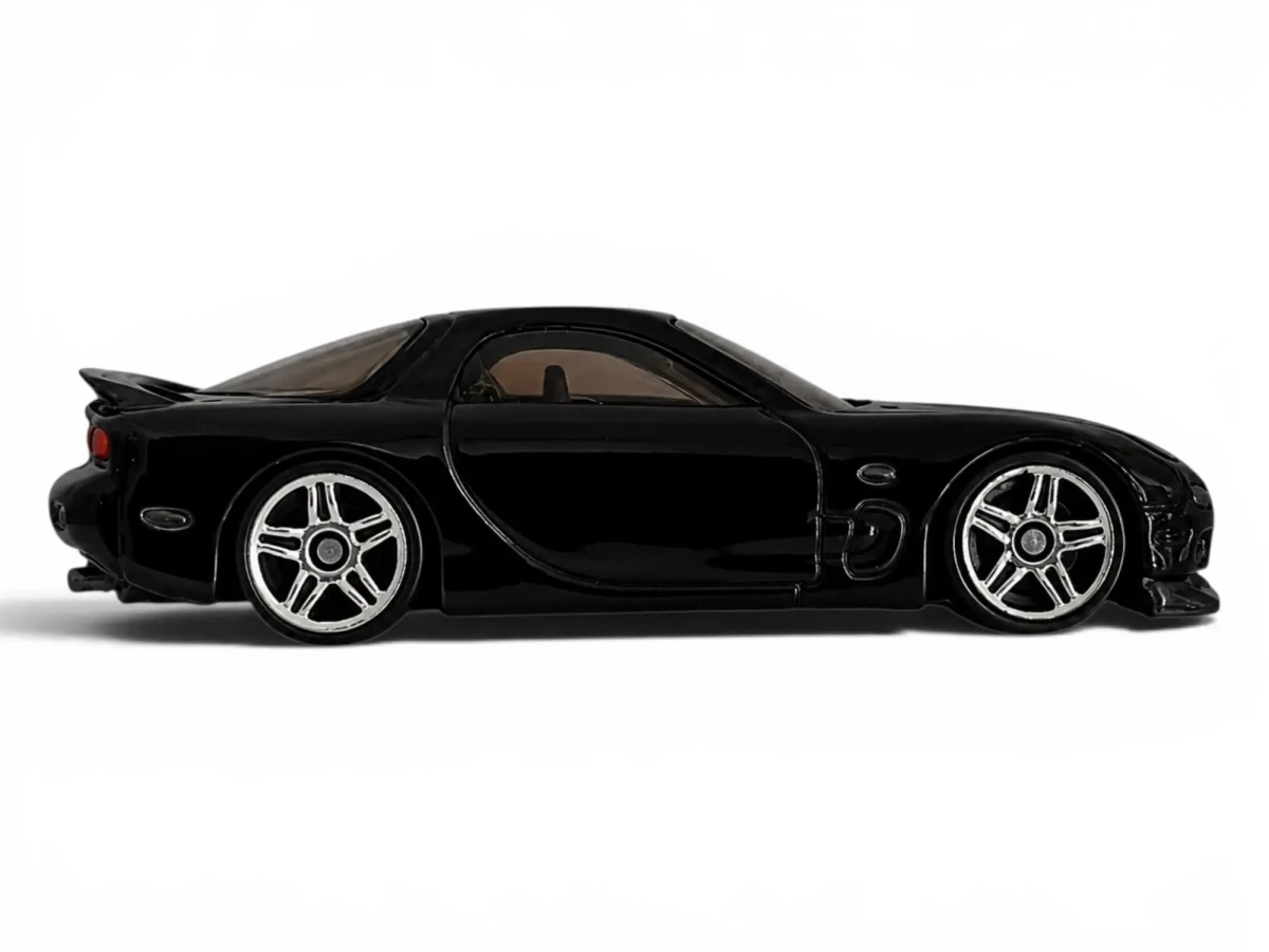 2021 95 Mazda RX-7 Black: No Package: Image 3