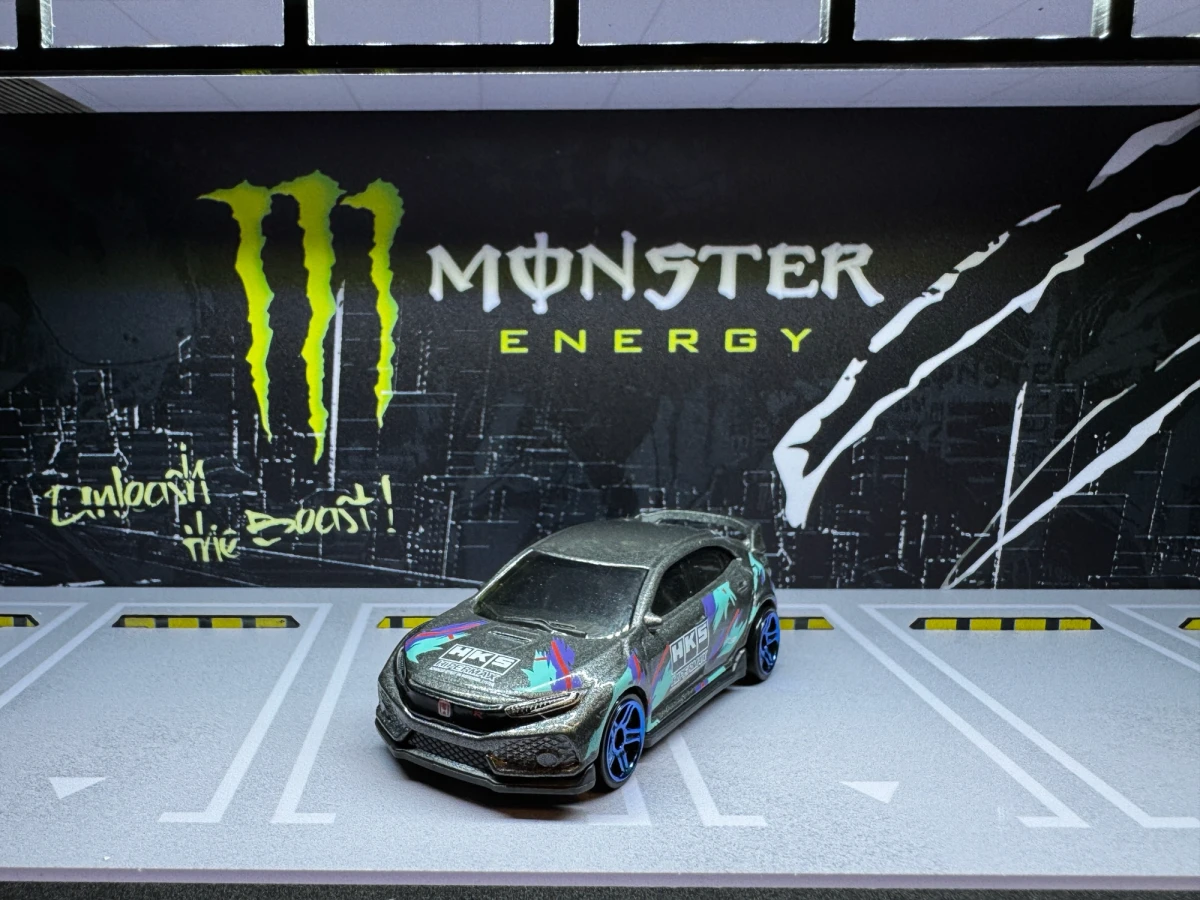 2021 2018 Honda Civic Type R Grey: No Package: Image 2