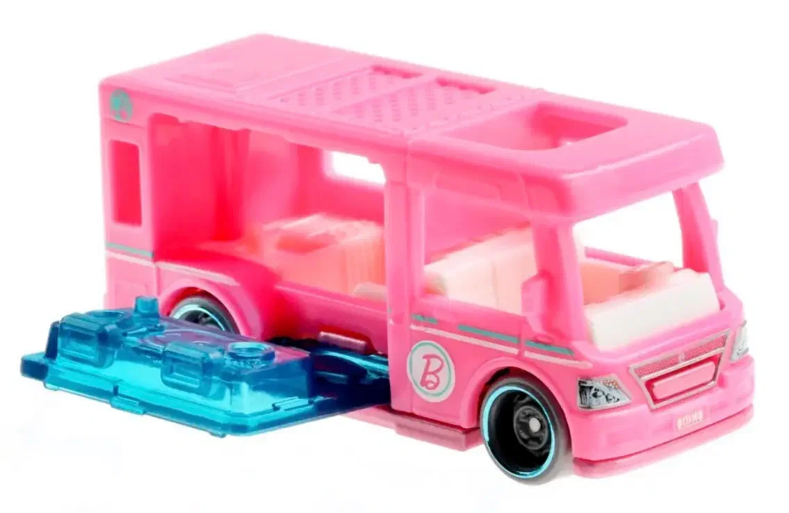 2021 Barbie Dream Camper Pink: No Package: Image 5